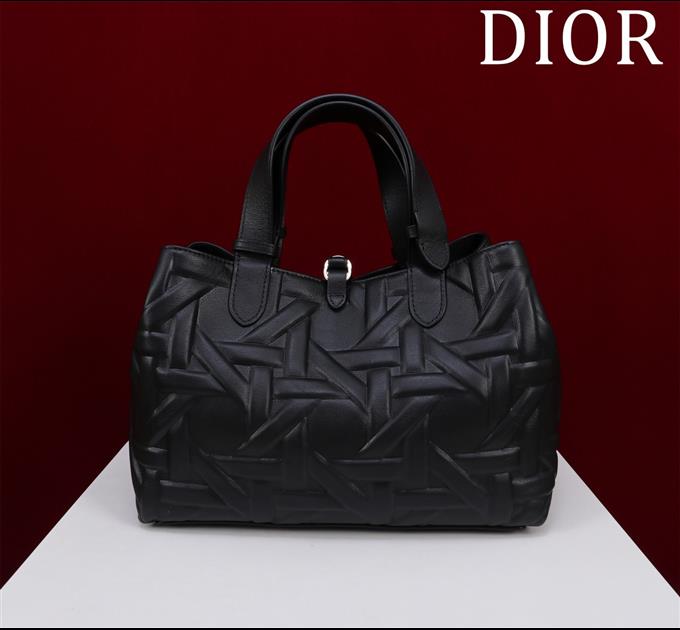 2025228Y 850P182146751